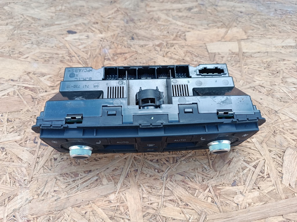 фото №8, 4e0820043d панель обдув кондиционера audi a8 s8 d3 4e europa 4e0910043b