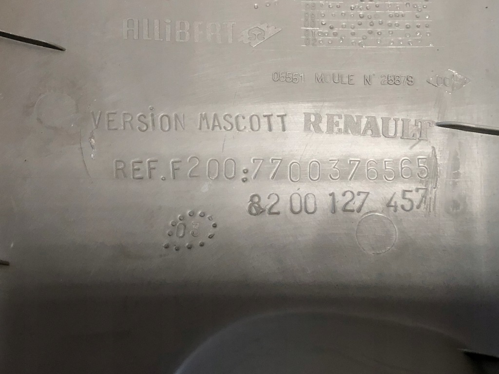 фото №5, Renault master ii 8200127457 обшивка стойка правая