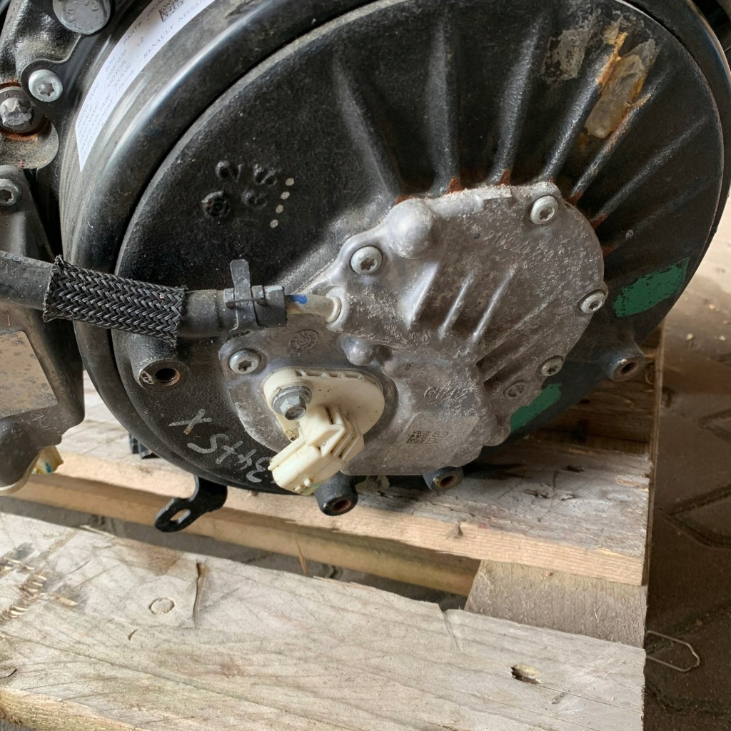 Коробка передач передач db1100 320106588r 290a04pm0c espace vi austral 1.2 e-tech Оригинал