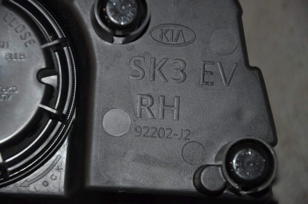 фото №8, Kia esoul e soul e-soul iii лампа правая противотуманная фара led правый