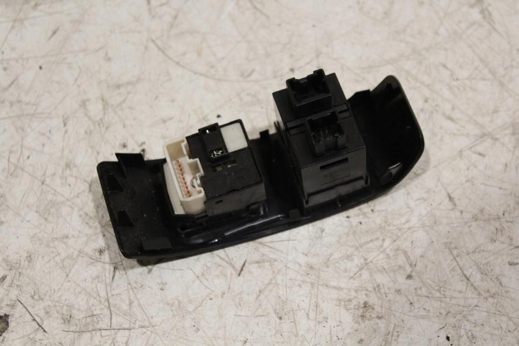 фото №7, Панель керування дзеркалами subaru impreza iii gh