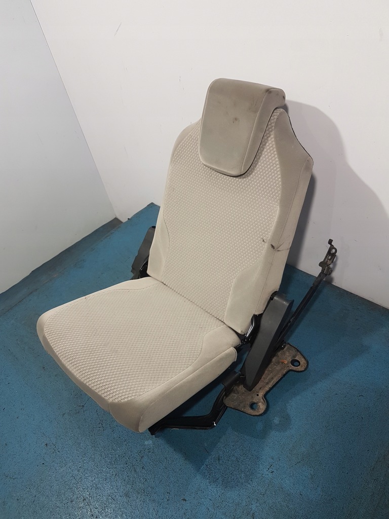 фото №3, Citroen c4 grand picasso i сидіння задня trzeci ряд лівий