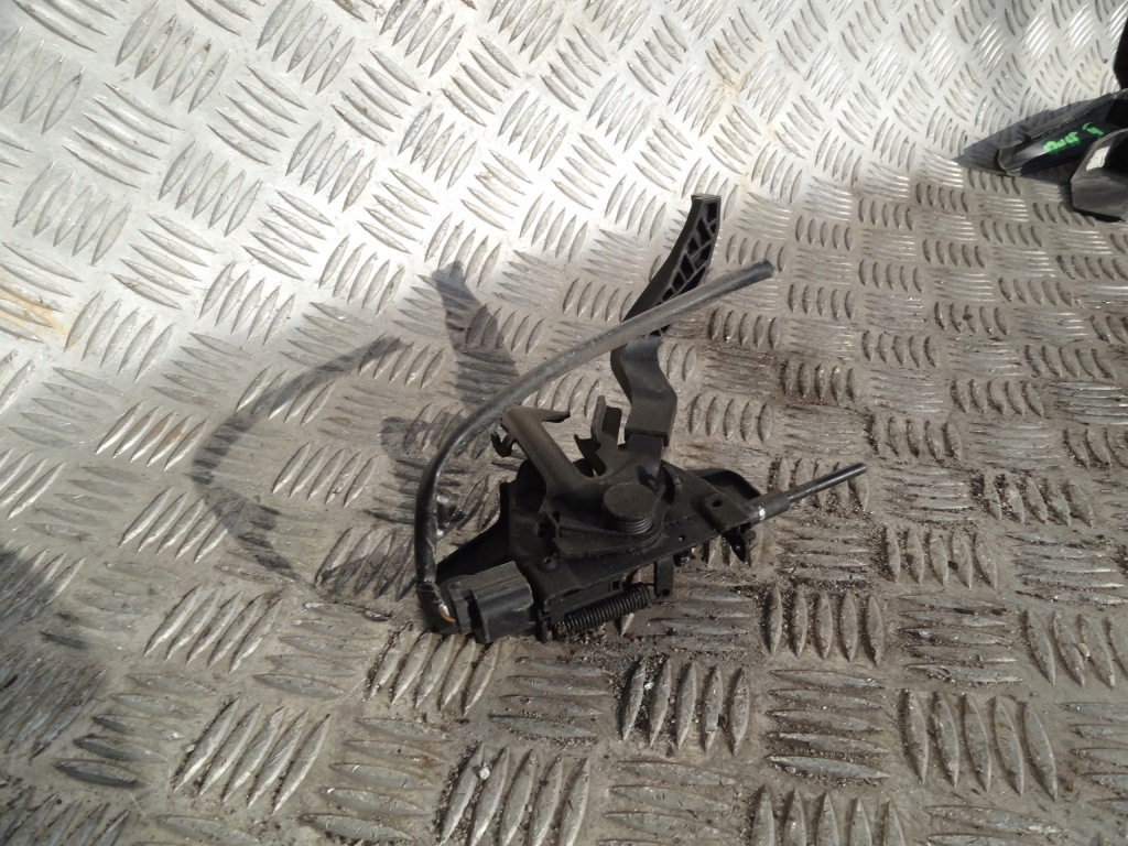 фото №1, Замок засувка капот dacia duster ii