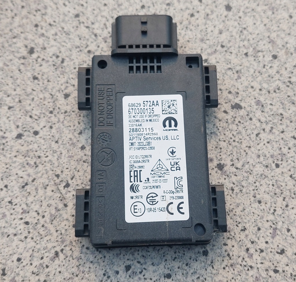 Купить Jeep grand cherokee wl 25 26 радар blis мёртвая зона 68629572aa nr 2601