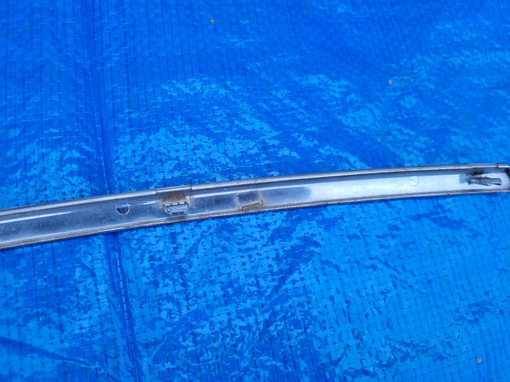 фото №10, Opel-części | astra j молдинг хром бампера задняя середина kombi lift 13368946