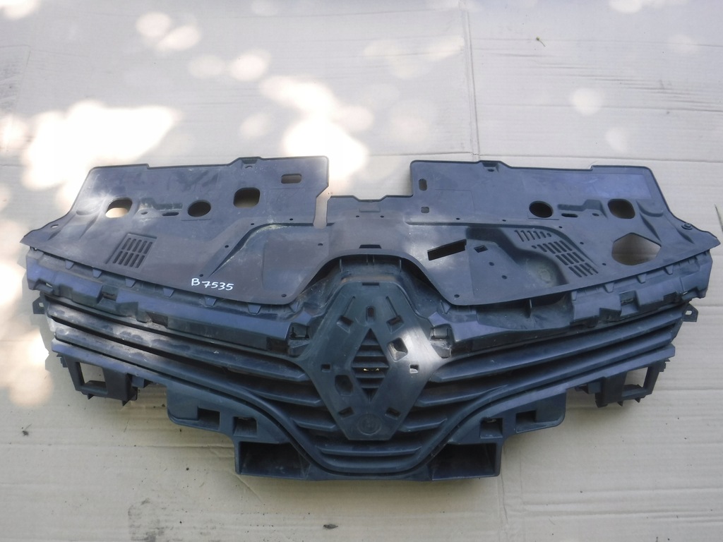 фото №1, Решітка радіатора решітка радіатора бампера перед renault clio iv 622562397r