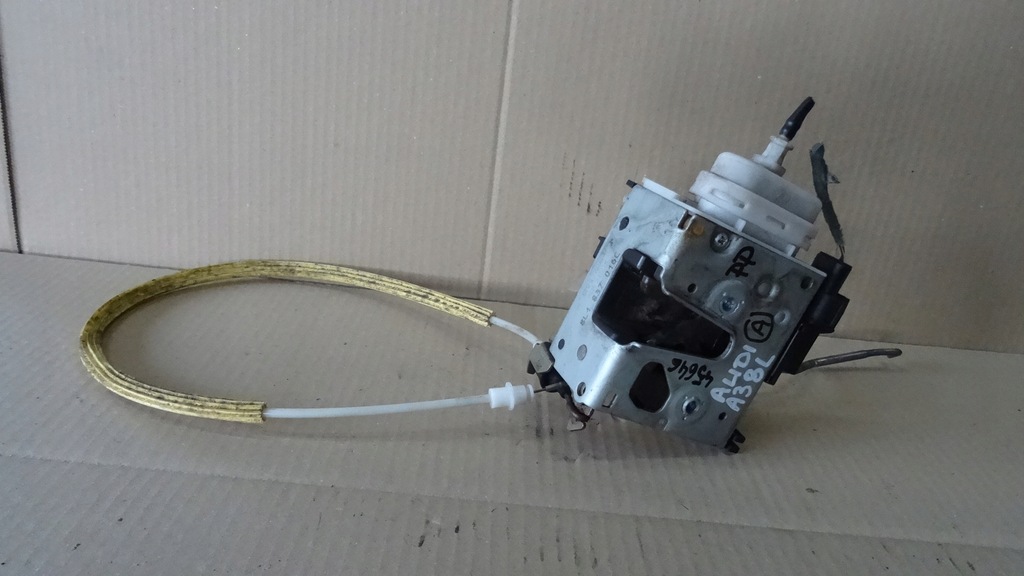 фото №1, Audi a3 8l замок дверь правый перед 8l1837016c