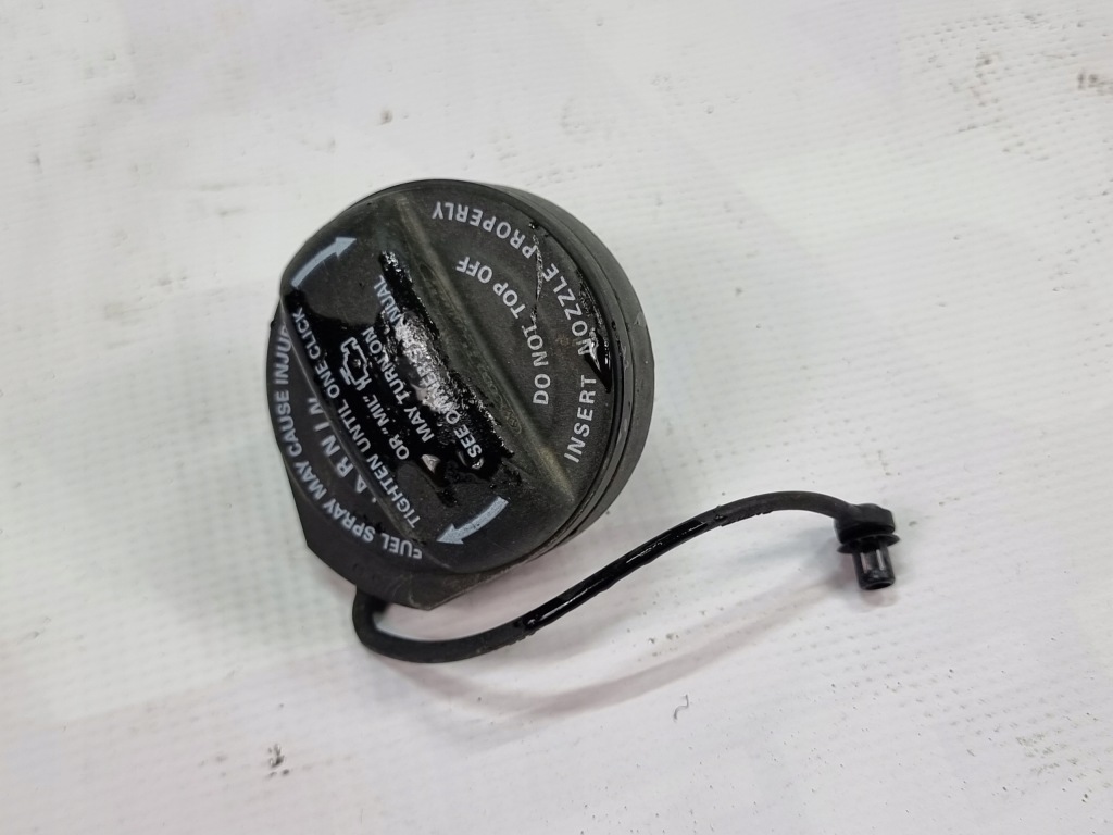 фото №1, Vw atlas cross sport 3.6 awd r-line крышка заливной топлива 2021-