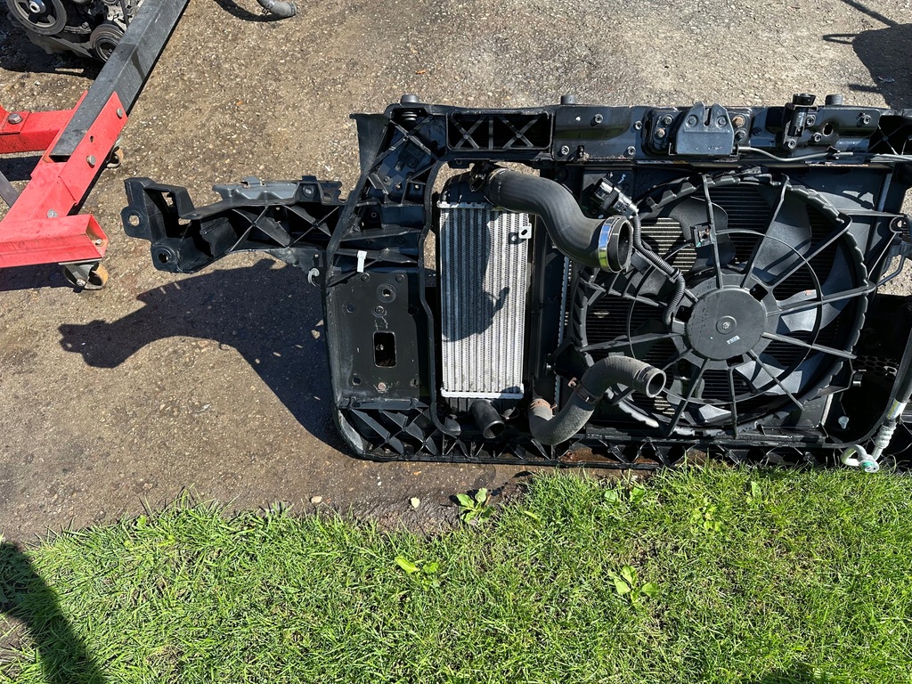 фото №9, Hyundai ix35 10-16r 1.7 crdi pas передний радиатор