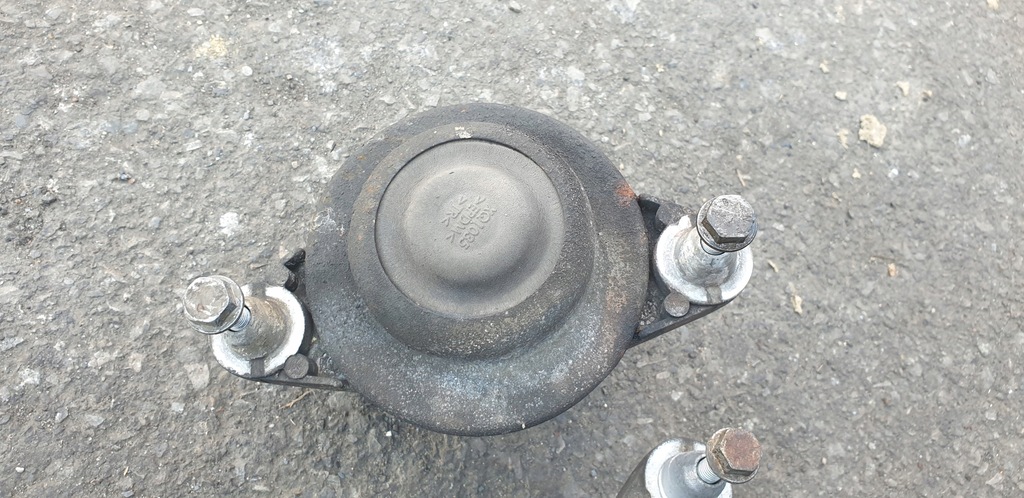 фото №10, Подушка двигуна mercedes e coupe w207 250 cgi