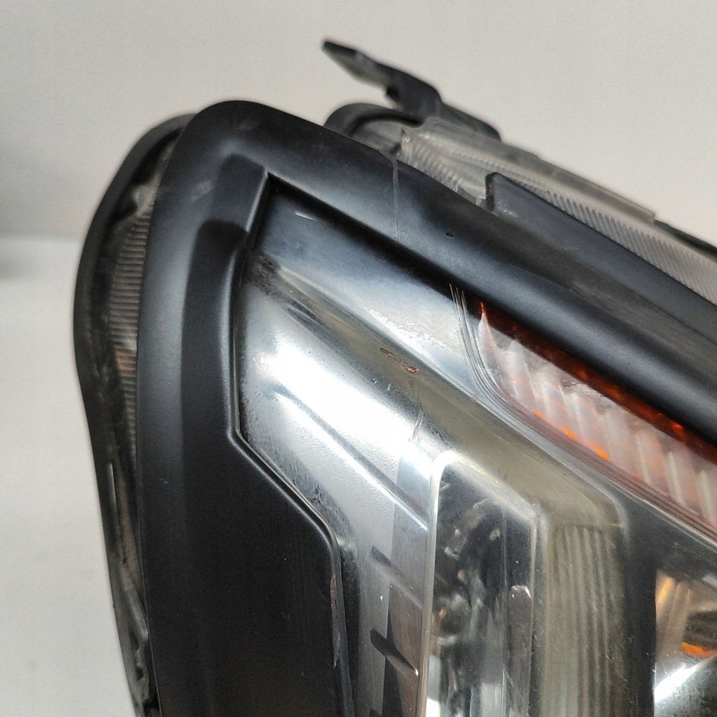 фото №8, Ford ranger 2015 правая сторона лампа передняя