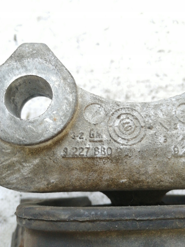 фото №4, 4263 opel meriva a кронштейн подушка 9227880 1.6