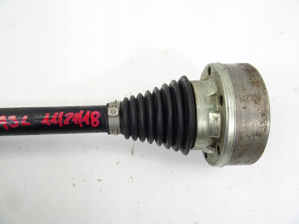 Audi a3 8v рестайлінг  привідний вал ліва 1,4 tsi 5q0407271a Зі Шроту