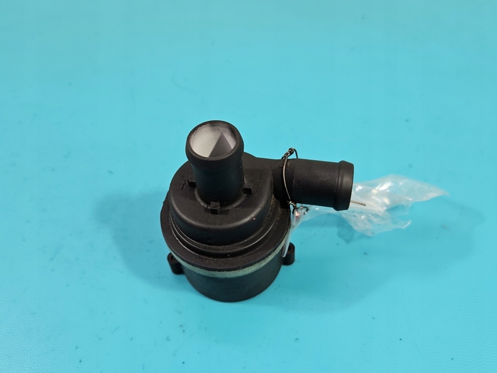 фото №1, Помпа циркуляция воды opel insignia a 08-17