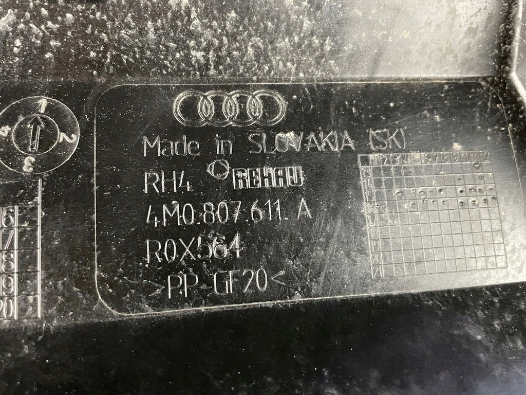 фото №9, Audi q7 4m0 захист плита pod бампер 4m0807611a