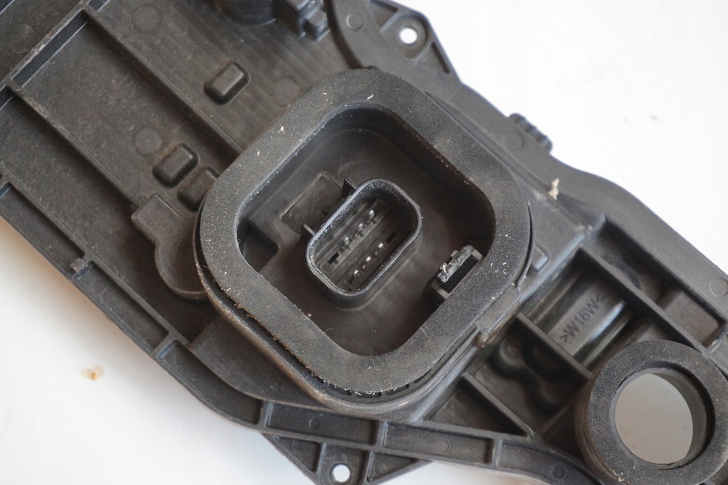 фото №14, Молдинг żarówkowa правый вкладыш лампы лампочка пассажира задняя opel movano c 2021-