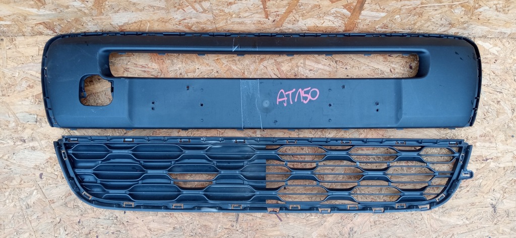 фото №1, Citroen c1 ii 14- набор решётка радиатора решётка средняя решётка радиатора