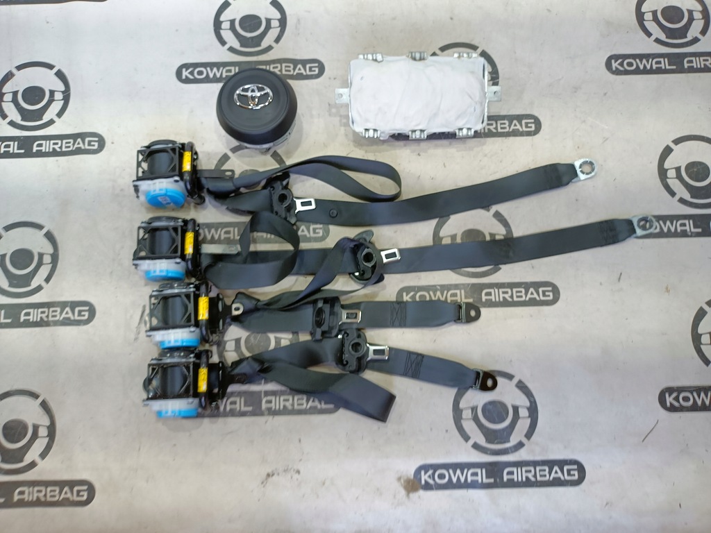 фото №7, Toyota yaris iv 4 cross приборная панель подушка безопасности подушки безопасности ремни