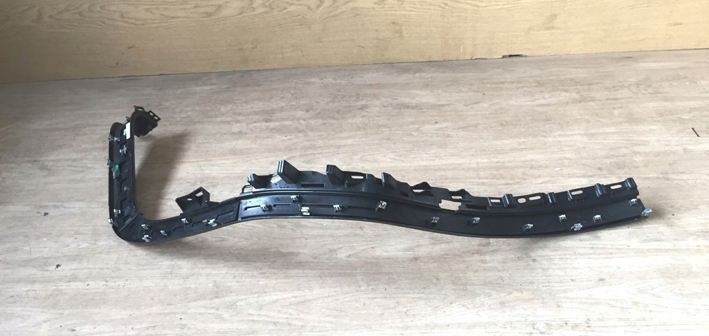 Купити Молдинг захист двері ліва задній tesla x 1059629-00