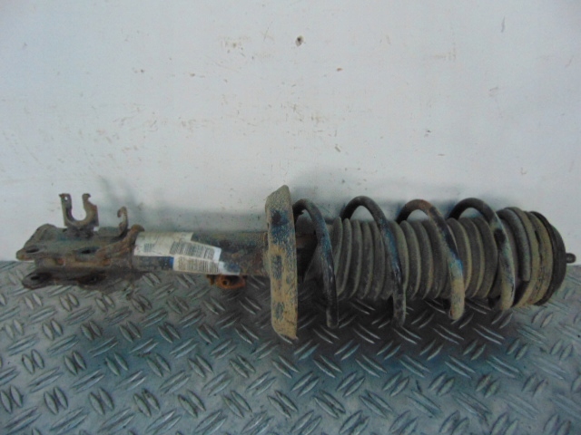 фото №1, Fiat punto mcperson лівий ---