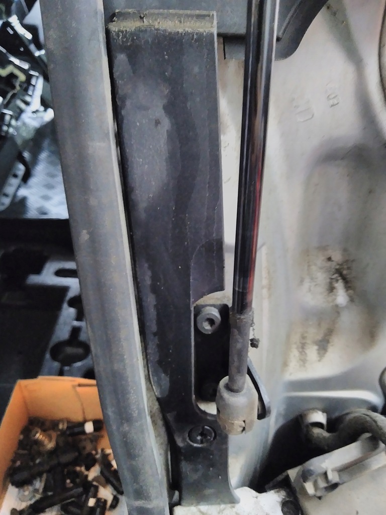 фото №5, Peugeot 5008 i защита накладка лампы задний europa