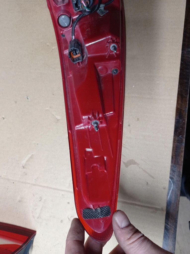 фото №10, Лампа правий задня kia sportage 3 europa