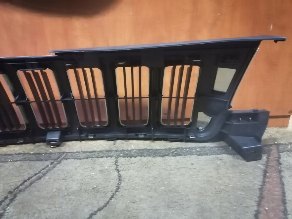 фото №8, Решітка радіатора решітка радіатора jeep grand cherokee wk2 10-21