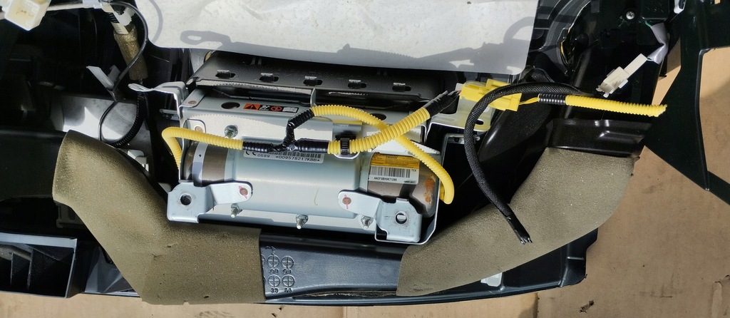 фото №8, Приборная панель приборная консоль приборная панель lexus is ii подушка пассажира eu оригинал