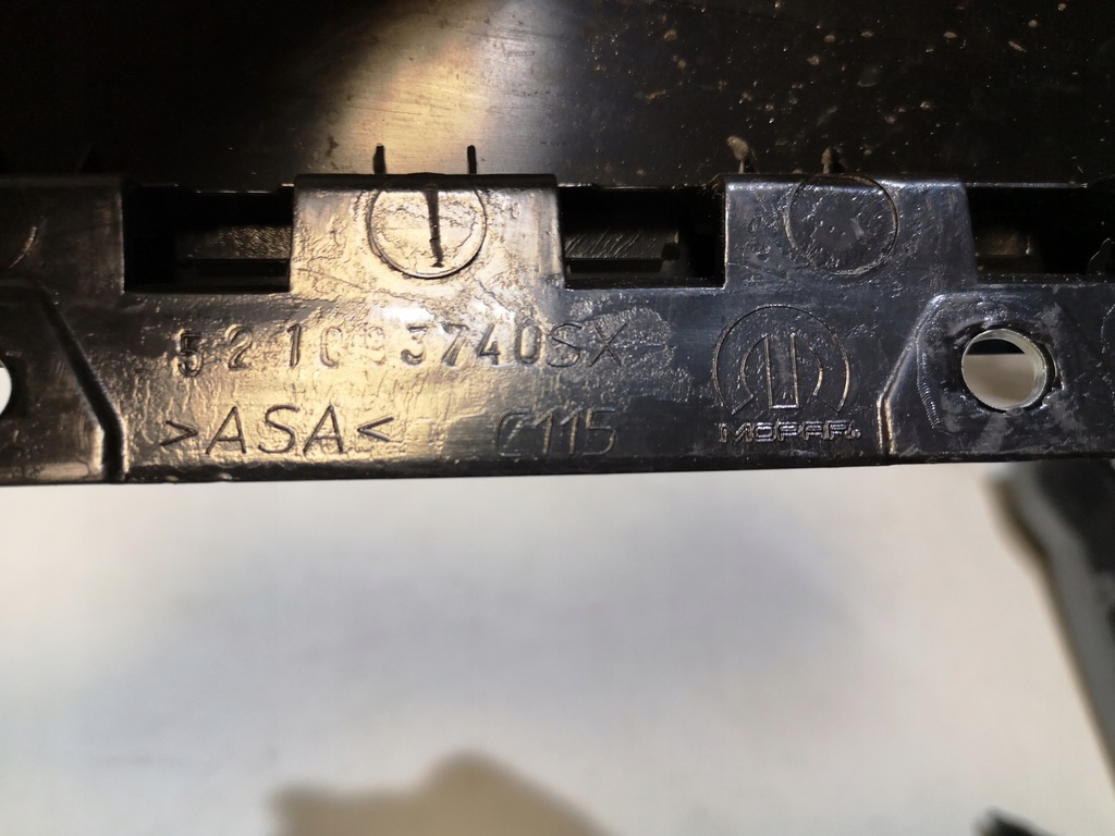 фото №4, Молдинг дверь левый задняя jeep renegade 2019-