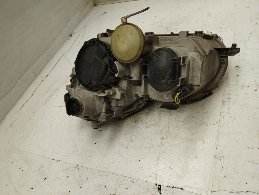 фото №8, Mercedes w203 лампа правая передняя a2038200261