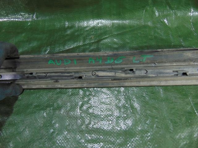 фото №7, Молдинг дверь правый задняя audi a4 b6