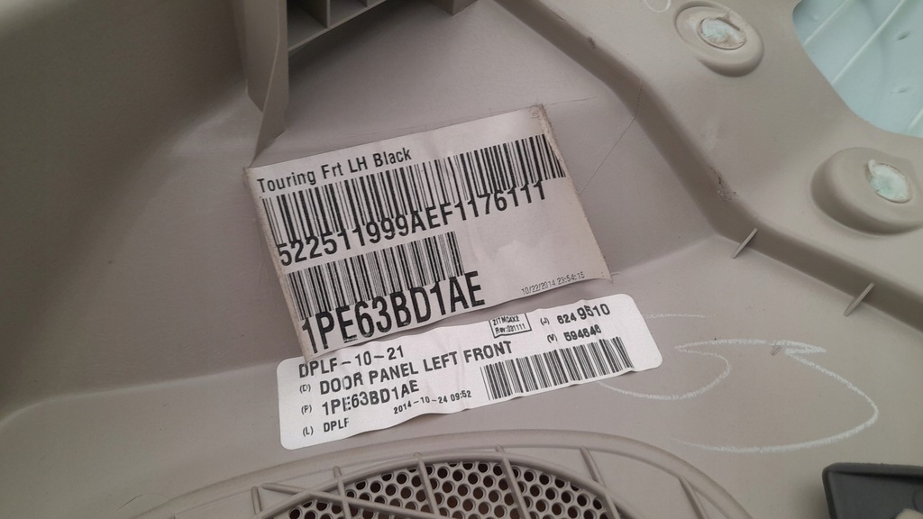 фото №11, Chrysler town country v 10- 20 обшивка дверь комплект usa