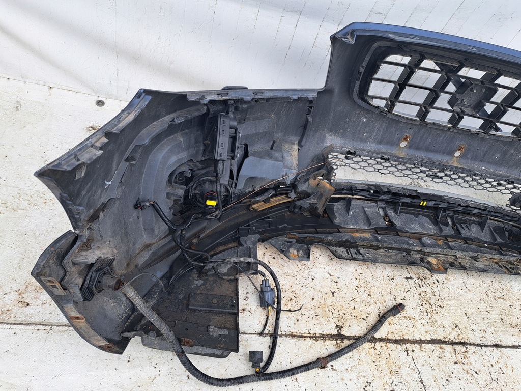 фото №10, Volvo xc70 ii бампер перед передний 30678678 kpl