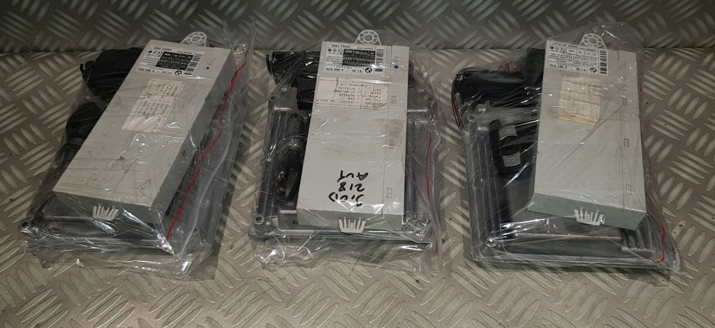 фото №11, Bmw e60 e61 lift 525d 09 набор стартовый бортовой компьютер двигателя cas ключ 7811898