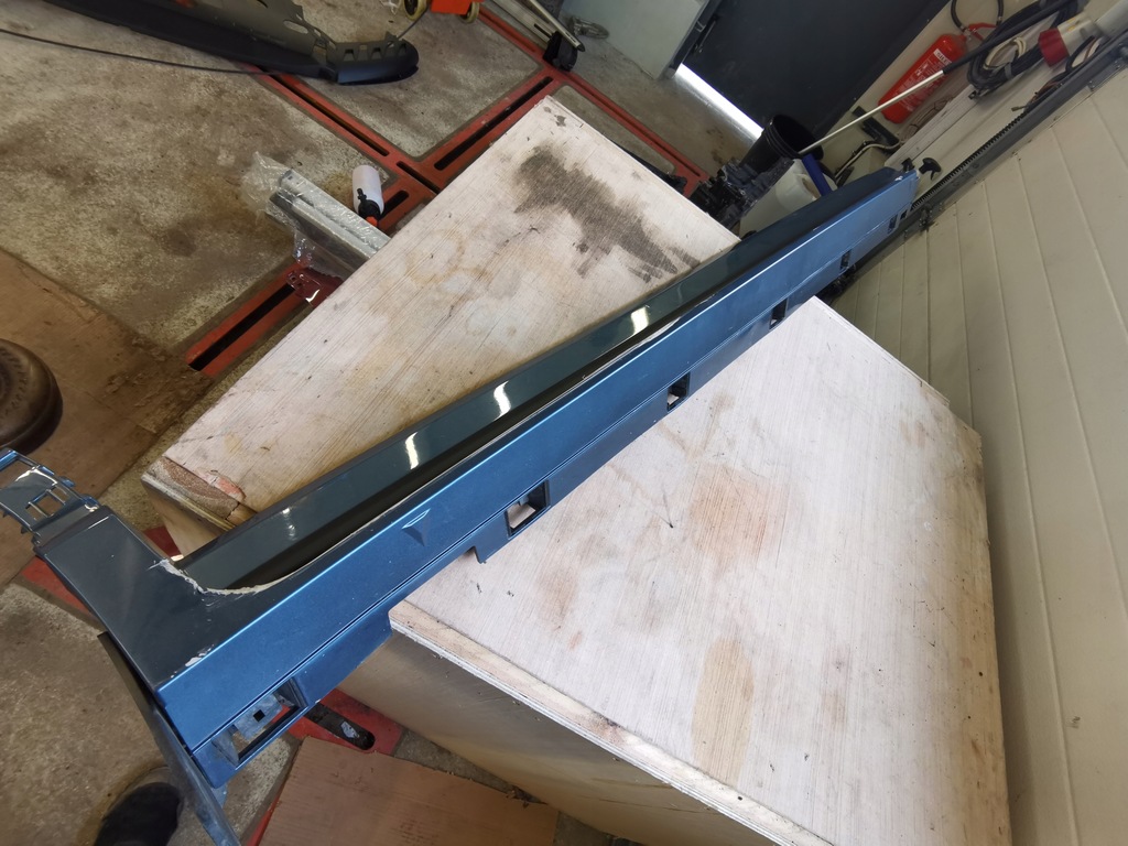 фото №12, Ford kuga mk3 - молдинг поріг права niebieska