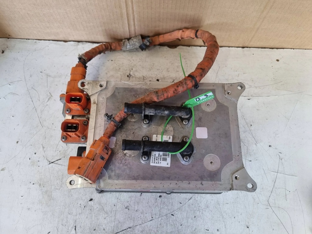 фото №5, Зарядное устройство аккумулятор компрессор 5qe915682af golf vii audi a3 8v passat b8