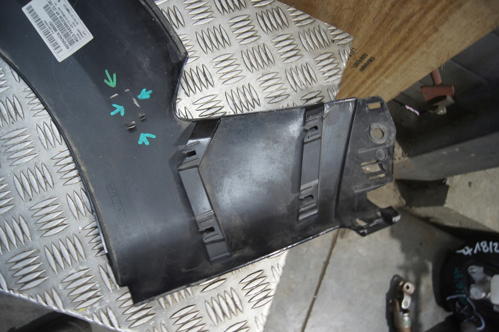 фото №9, Молдинг накладка крила megane iii rs 788a37548r