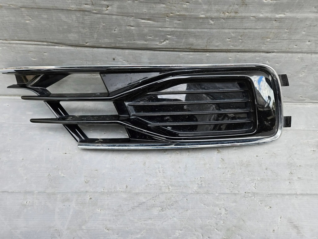 фото №1, Audi a6 c7 2015 решётка, заглушки