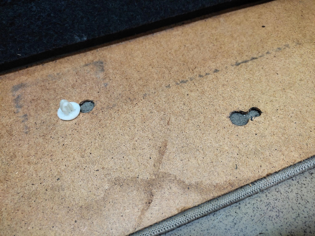 фото №8, Lexus rx300 полка напольная