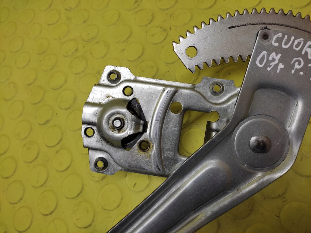 фото №4, Daihatsu cuore vii підйомник скло правий задня