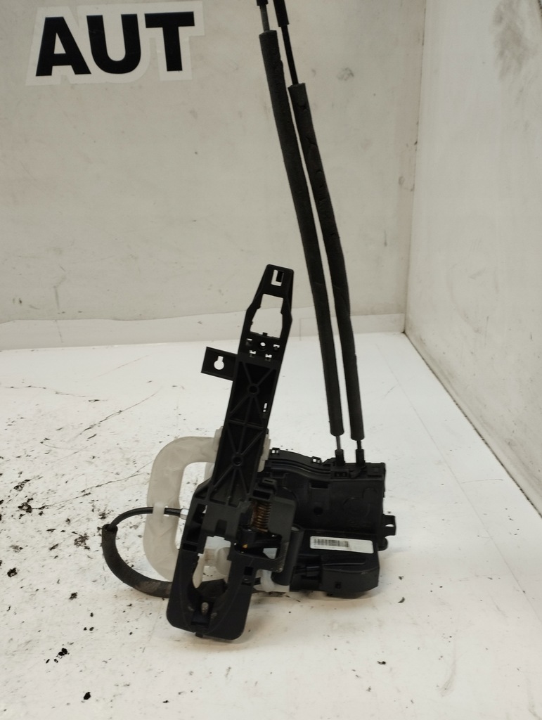 фото №5, Hyundai ix35 замок двері правий перед 81320-2y020