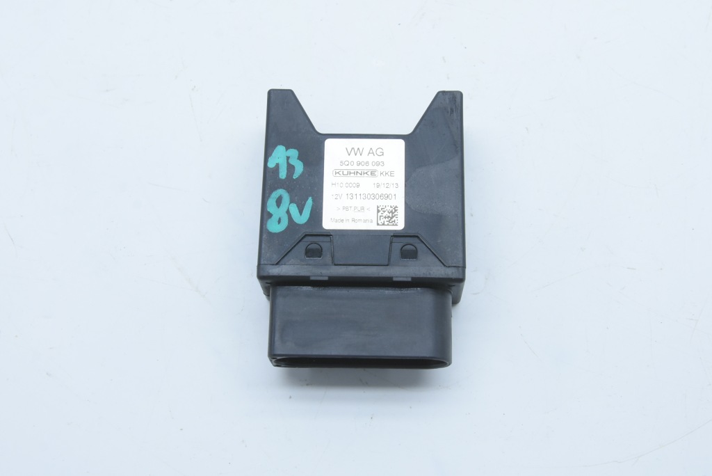 Купити Audi a3 8v модуль блок керування насоса пального