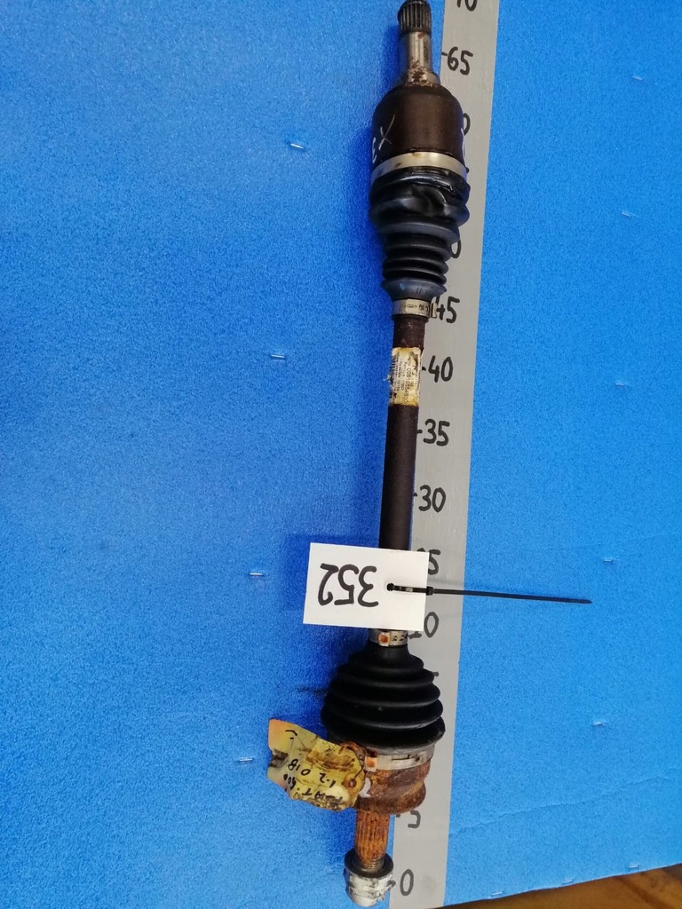 фото №1, Fiat 500 1.2b левая приводной вал 2018r 00519554810