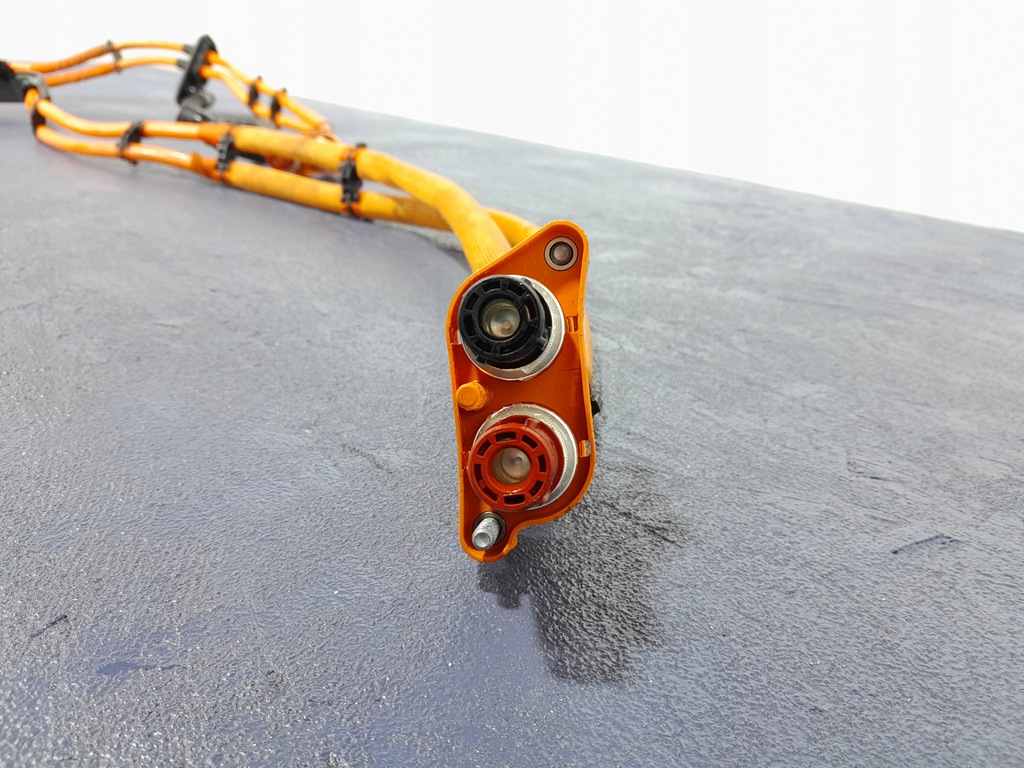 фото №5, Audi q7 ii 4m lift hybrid джгут трубопровід акумулятор акумулятора 4m0971015r