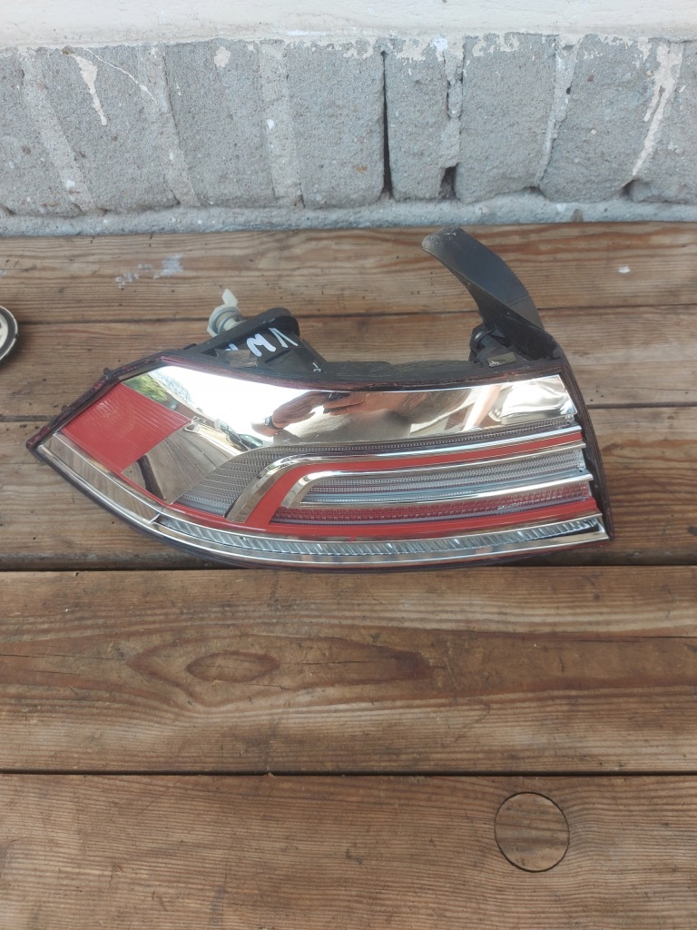 фото №1, Лампа правый задняя vw passat b8