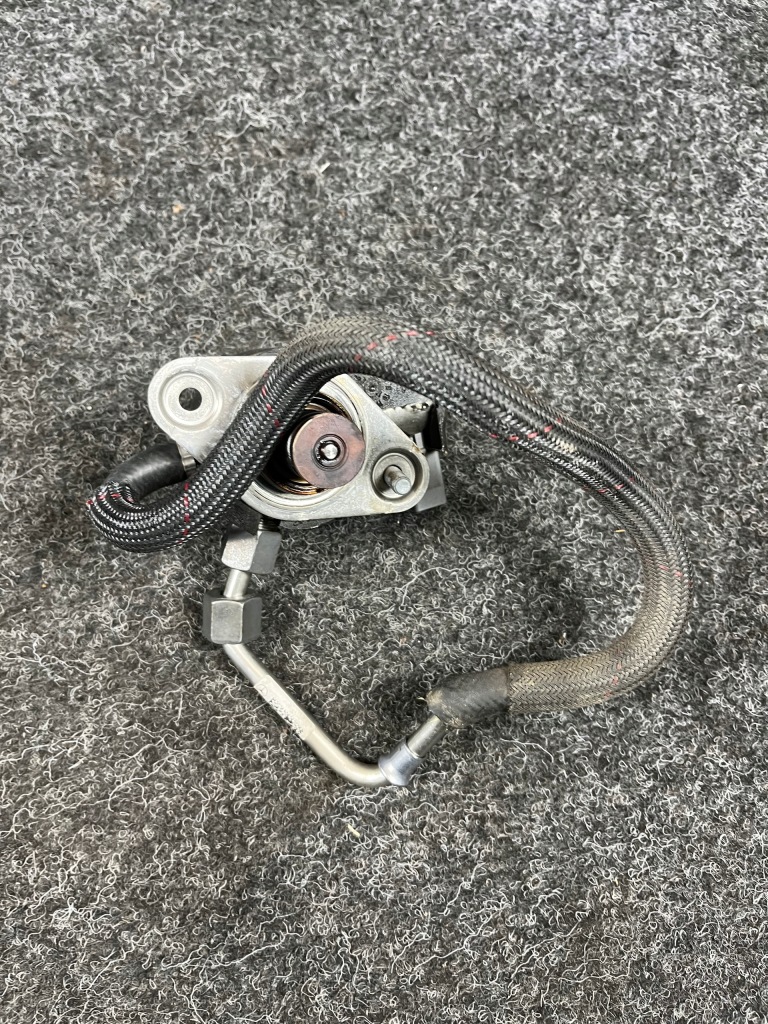 Infiniti mercedes 2.0 cgi насос пального упорскування 0261520216 a2740700501 Оригінал