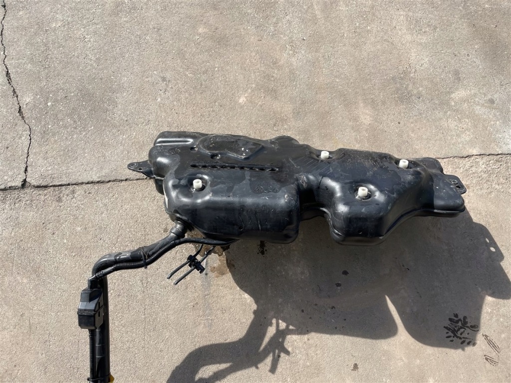 фото №7, Бак топлива bak 1.0 tce 172023452r renault clio 5 v 19-23r 20r