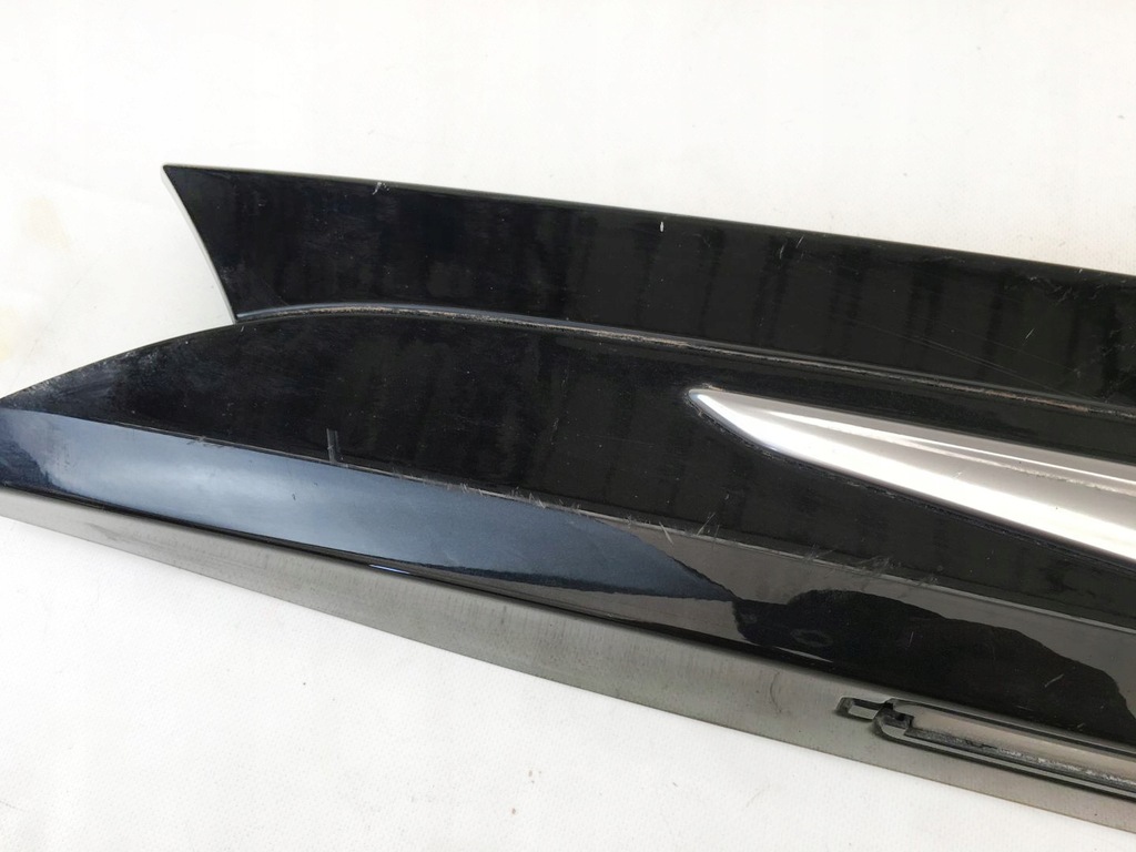 фото №7, Chrysler pacifica 17- накладка крышки задняя