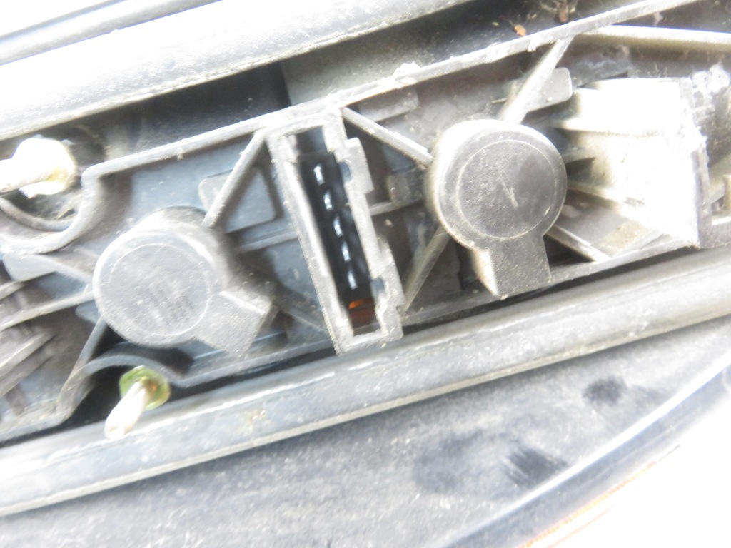 фото №8, Лампа права задня seat inca 6k9 w06k9945096