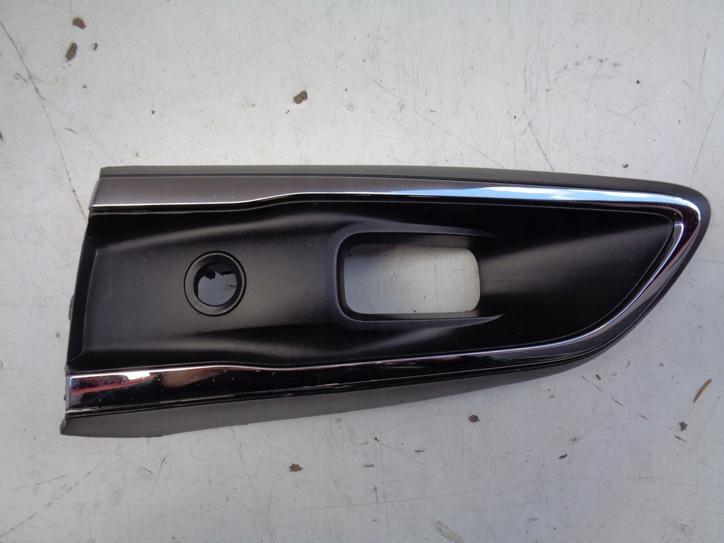 фото №1, Решётка бампера правая renault zoe ii 19- lift